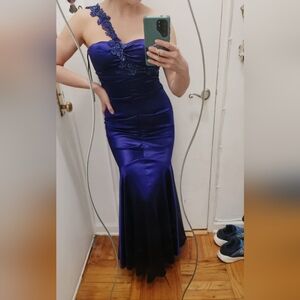 Elegant Purple Satin Maxi Skirt With Split Skirt In The Front